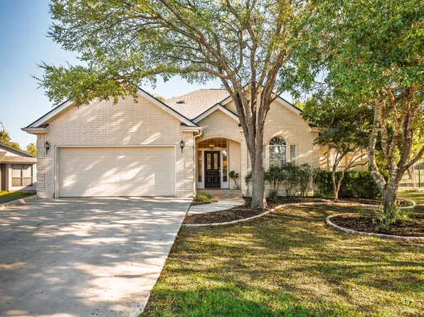 93 Brookhollow Dr, Wimberley, TX 78676
