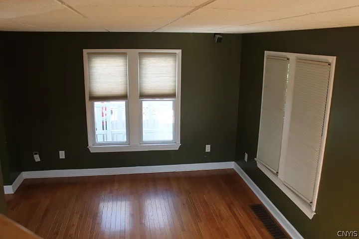 375 Pawling St — Photo 9