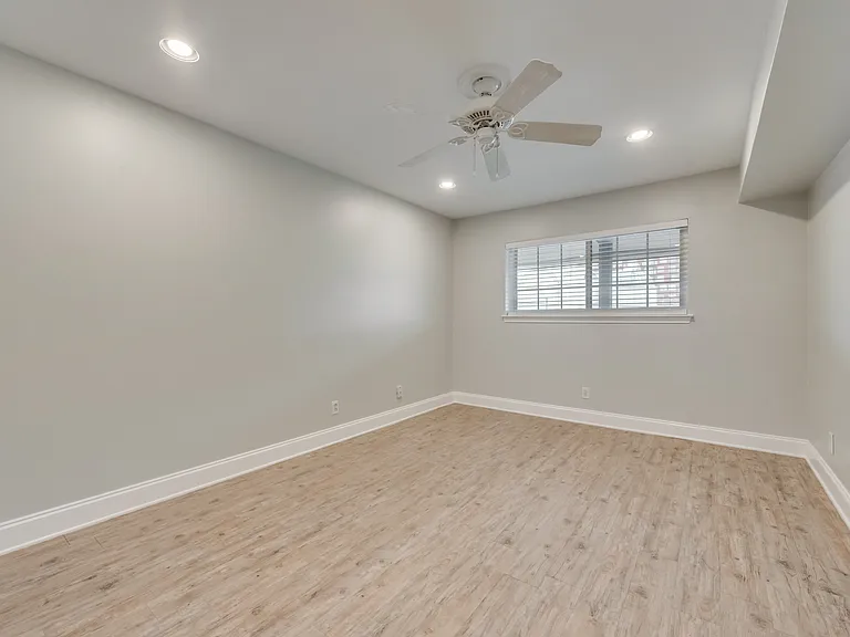 4211 Newton Ave #211 — Photo 3