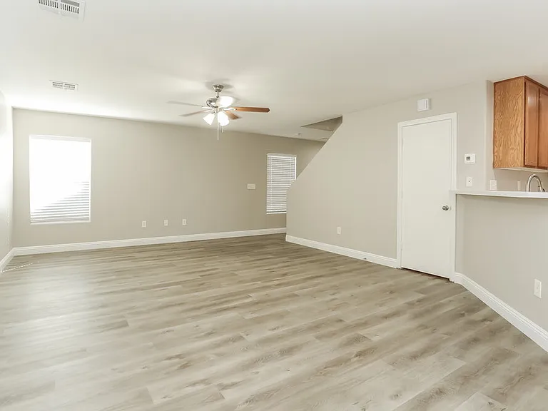 5820 Gemstone Peak St — Photo 6