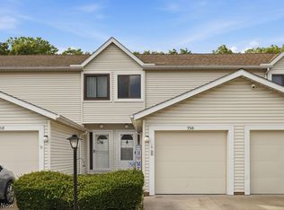 5516 Sandpiper Dr, Parma, OH 44134
