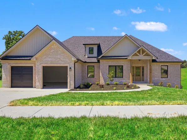 1028 Meadow Ridge Dr, Richmond, KY 40475