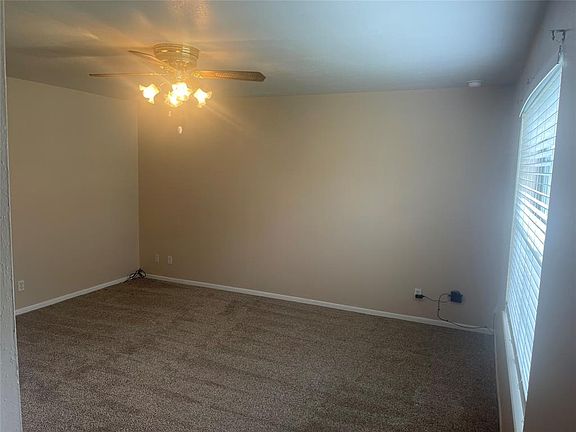 2nd image of 813 Clubside Drive