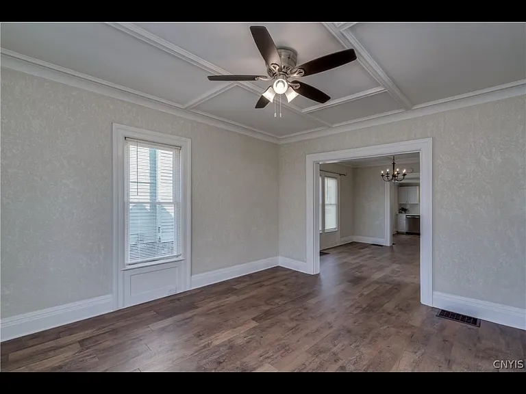 421 S Massey St — Photo 7