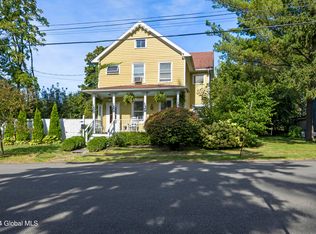 4 S Church St, Athens, NY 12015