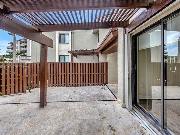 4th image of 10286 NW 9th Street Cir APT 103