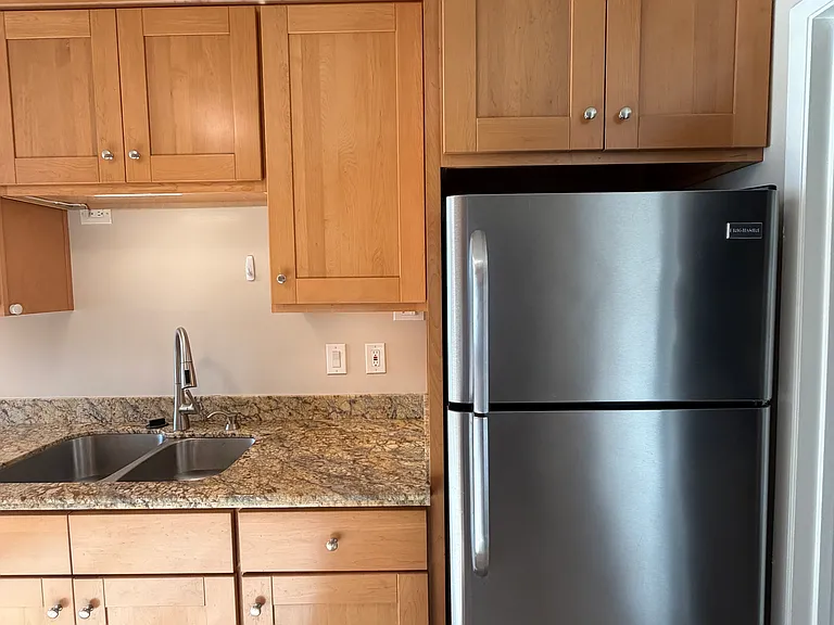 987 Ponderosa Ave #A — Photo 22