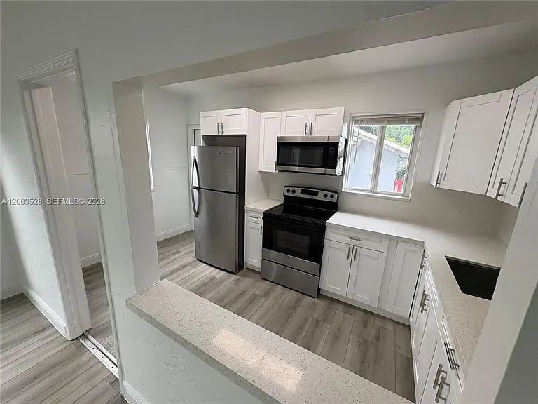 10417 NW 6th Ave #FRONT — Photo 5