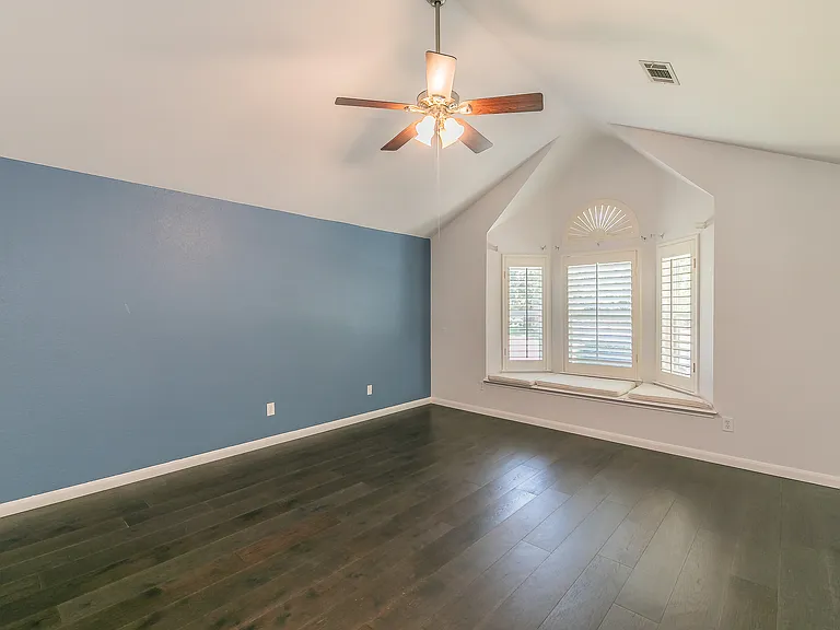 2 Edgemere Ct — Photo 30