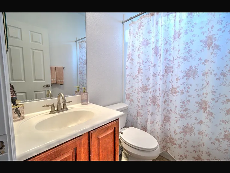 523 Danbury Pl — Photo 19