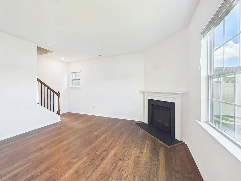 8185 Kennesaw Dr — Photo 14