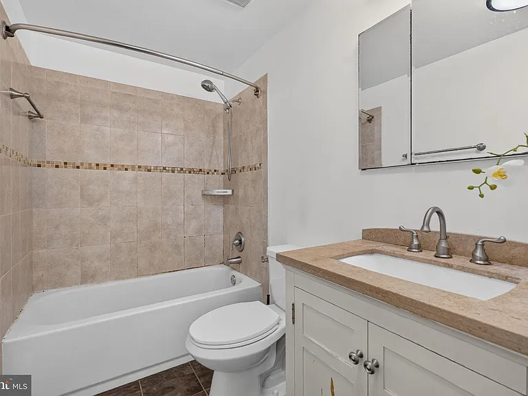 10522 Lime Tree Way — Photo 20