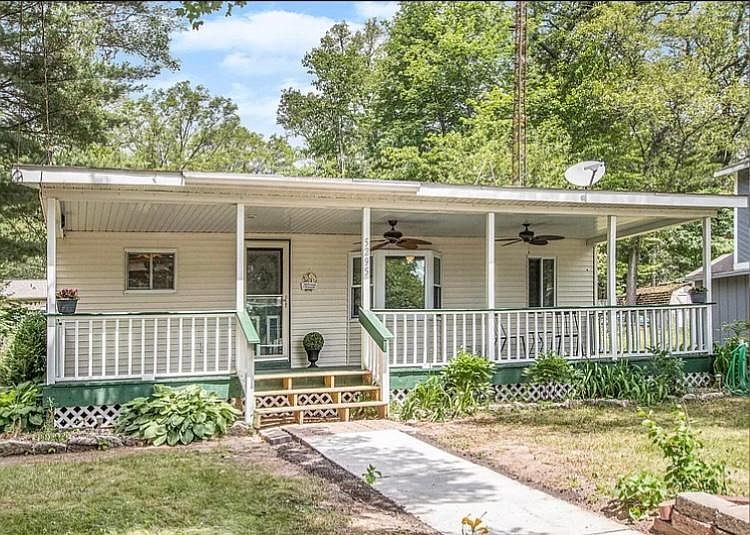 5295 E Stray Dr, Newaygo, MI 49337 Zillow