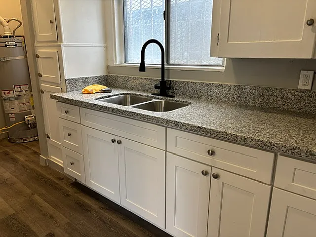 551 W 45th St #3/4 — Photo 12