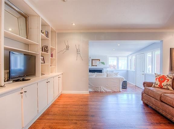 5th image of 10111 Champa Dr