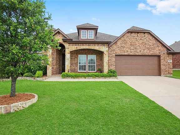 2nd image of 320 Equine Ln