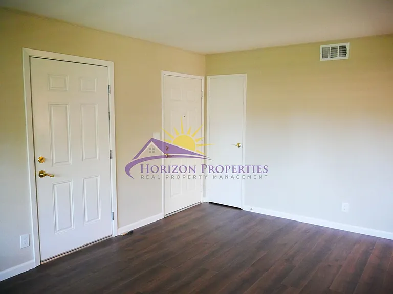 6986 Greenbrook Cir — Photo 16