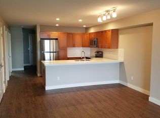 222 Bell St APT 403, Edmonds, WA 98020