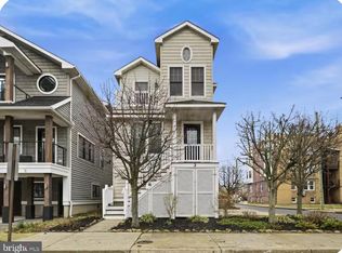 3 N Vassar Sq, Ventnor, NJ 08406