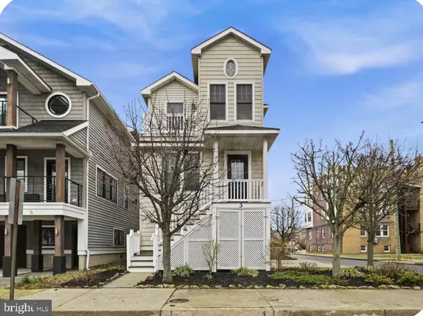 3 N Vassar Sq, Ventnor, NJ 08406