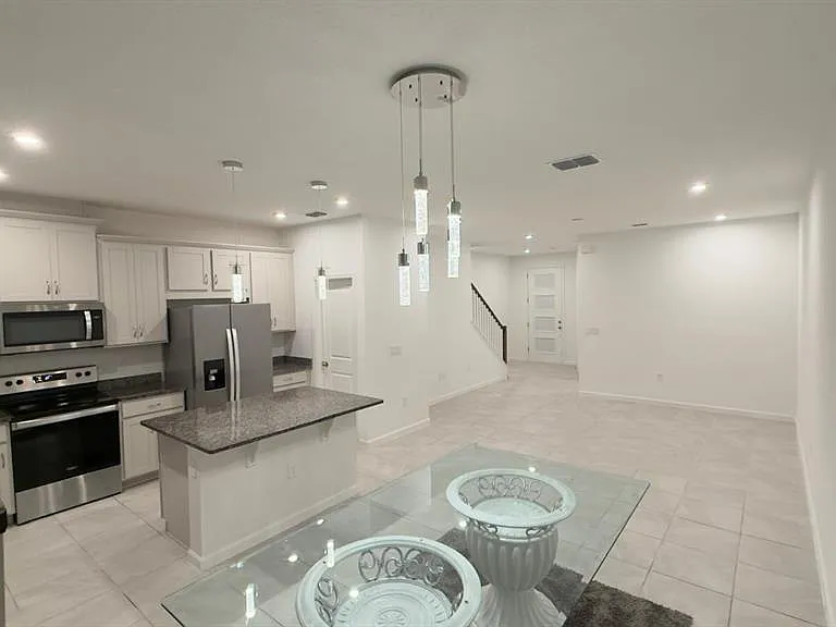 1183 Boardwalk Pl — Photo 8
