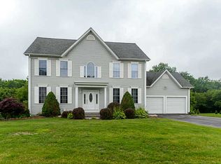 1 W Bluebird Ln, Cranston, RI 02921