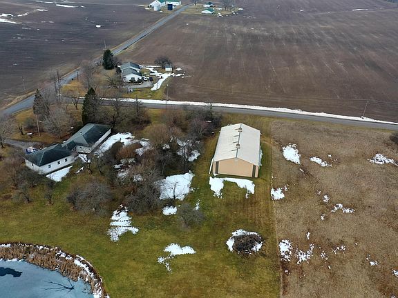 5th image of 12126 Hyndman Rd