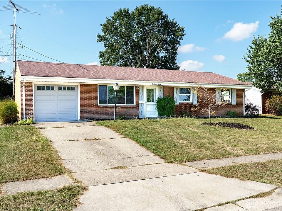 1st image of 233 Woodridge Dr
