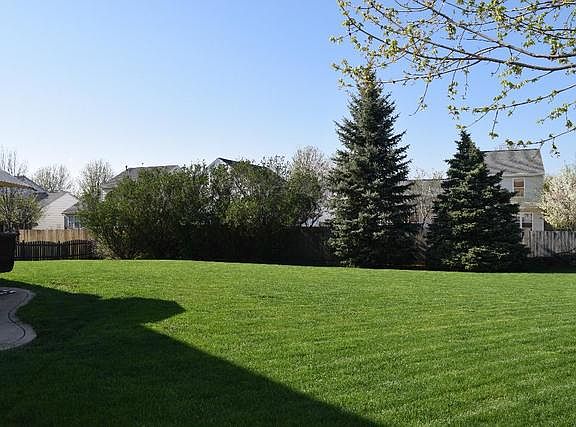 5th image of 2104 Fescue Dr