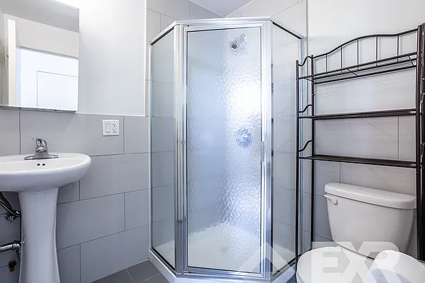 Rented by EXR | media 62