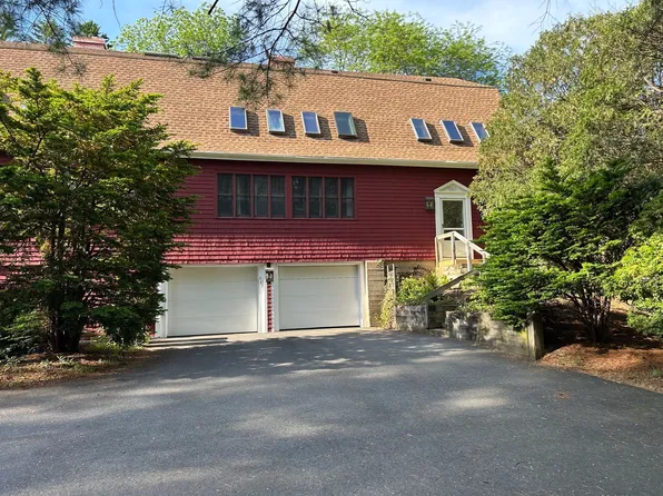 947 Pleasant St #947, Framingham, MA 01701