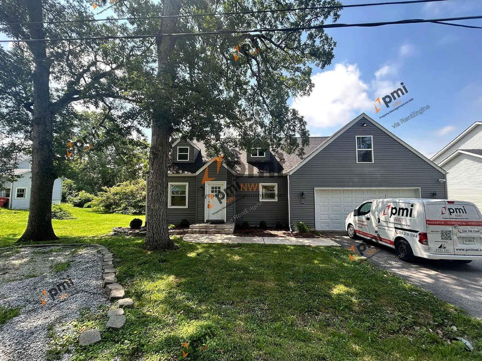 3 bed, 2.0 bath, 2053 sqft, $2,400 — Photo 2