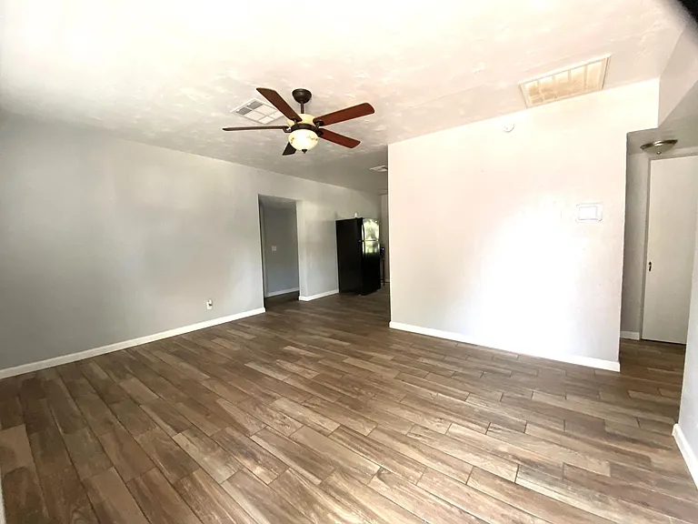 3450 E Yale St — Photo 3