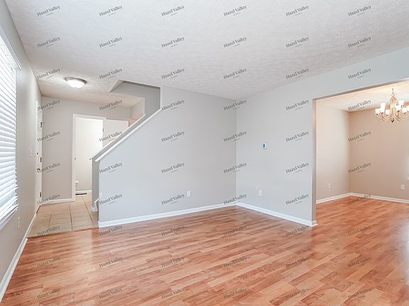 5th image of 1008 Cherry Bud Dr