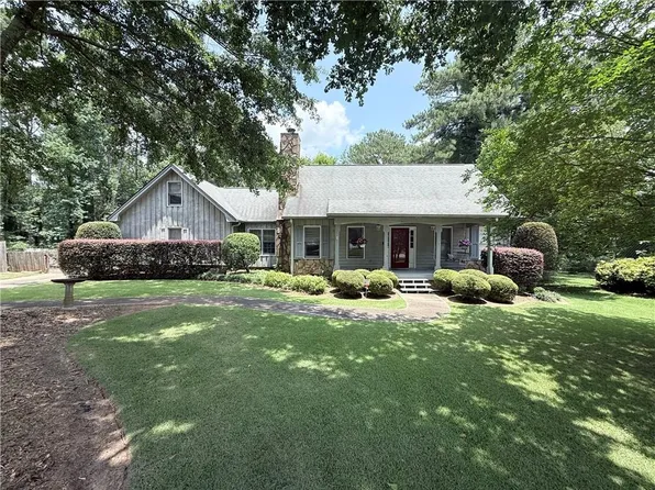 958 Sweet Briar Trl SE, Conyers, GA 30094