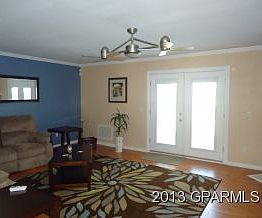 4th image of 4215 B Williamsbrook Ln