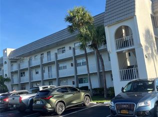 8280 Sunrise Lakes Blvd APT 301, Fort Lauderdale, FL 33322