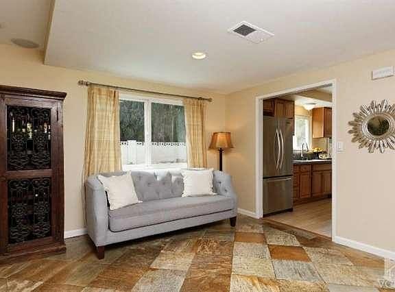 5th image of 1850 Shaw Ct