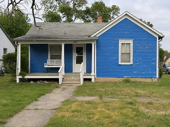 524 S Randall Ave, Moundridge, KS 67107