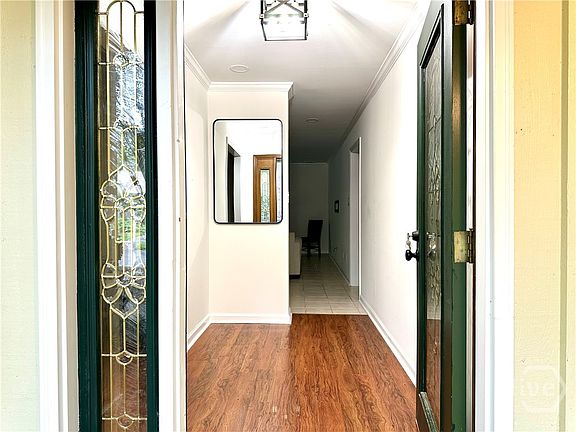 4th image of 1 Kelsall Ln #1