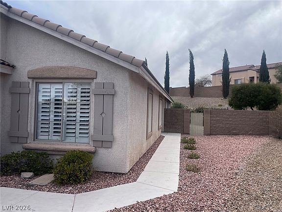3rd image of 10971 Civiletti St