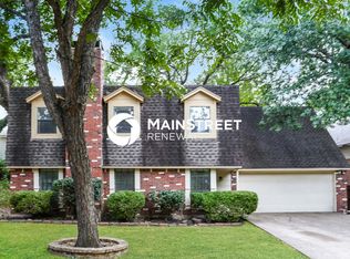 813 Cherlyne Dr, Cedar Hill, TX 75104