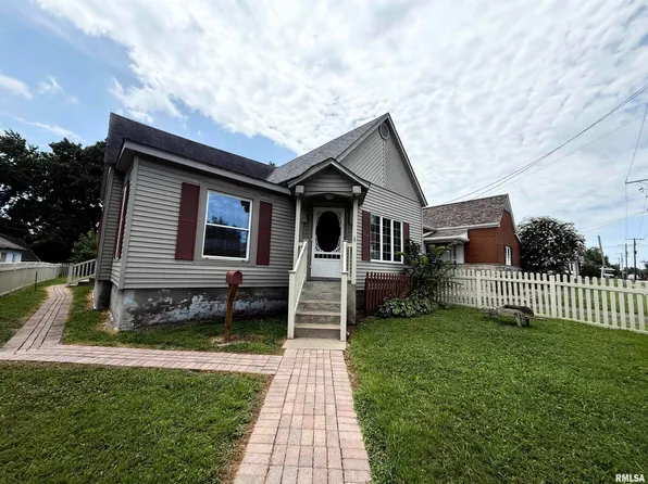 604 W Monroe St, Herrin, IL 62948
