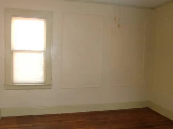 125 Norman Rd, Newark, NJ 07106