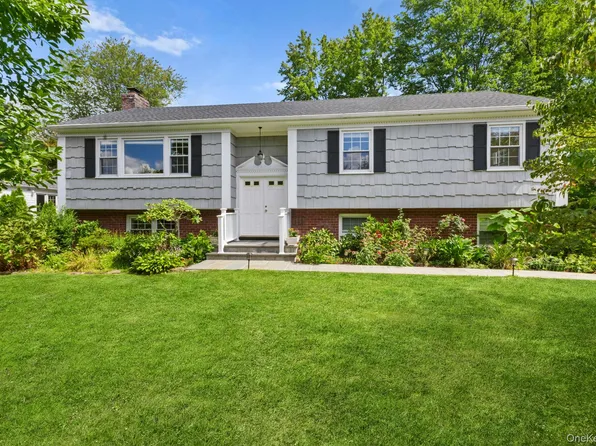 102 Cox Avenue, Armonk, NY 10504