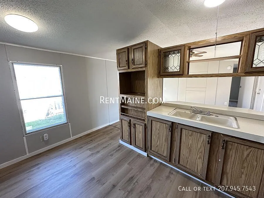 2 bed, $1,350 — Photo 2