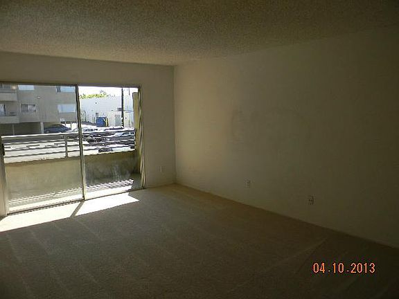 2nd image of 1645 Emerald St APT 1J