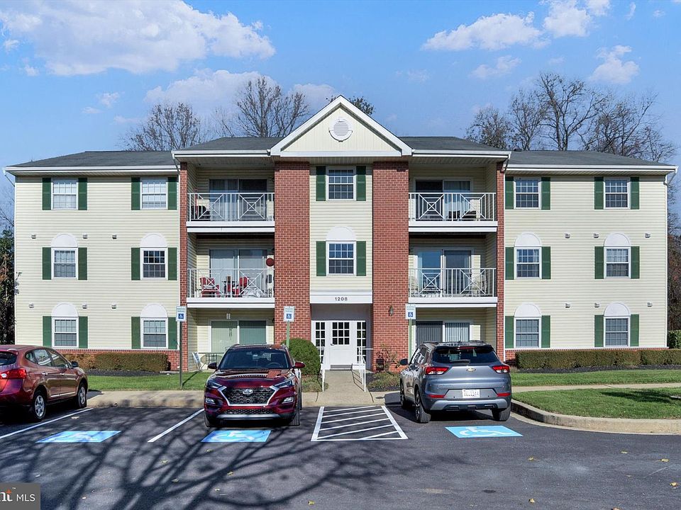 1st image of 1208 Mist Wood Ct Unit 303