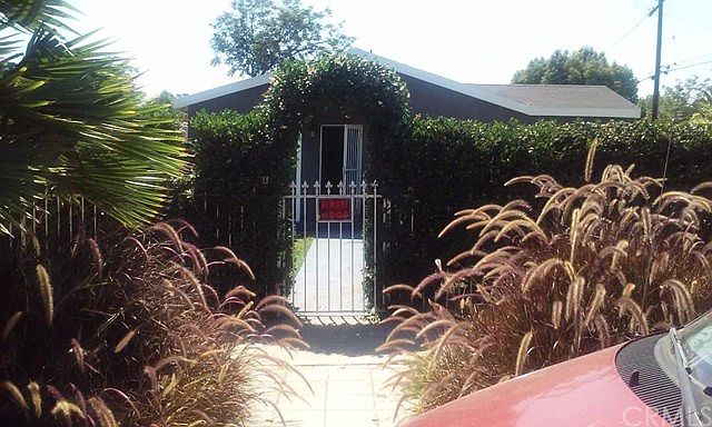 1st image of 1104 S Plum Ave