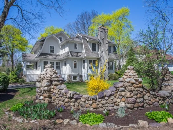 1 Cobb Rd, Mountain Lakes Boro, NJ 07046